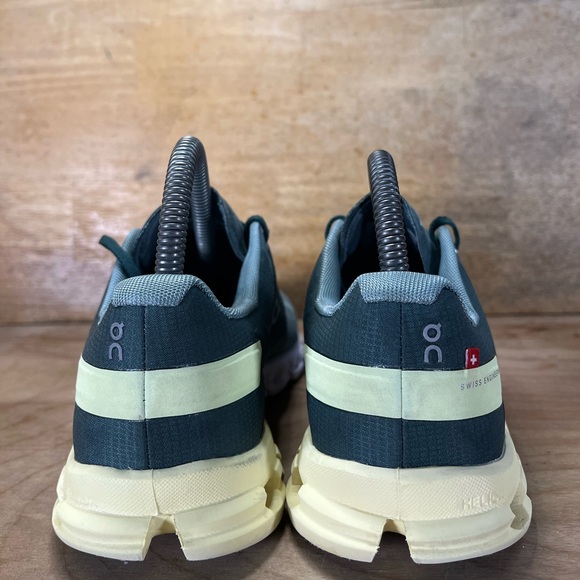 On CloudFlow REFLECTIVE Womens Size 7 Running Shoes Sneakers Green Yellow - Picture 5 of 12